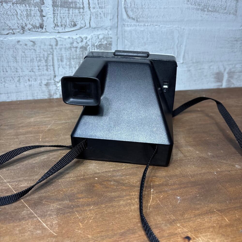 Vintage Polaroid OneStep Land Camera with Q-Light Flash Untested - Picture 5 of 9